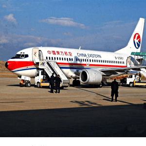 二连浩特机场快递航空快运业稳步发展的原因是什么？